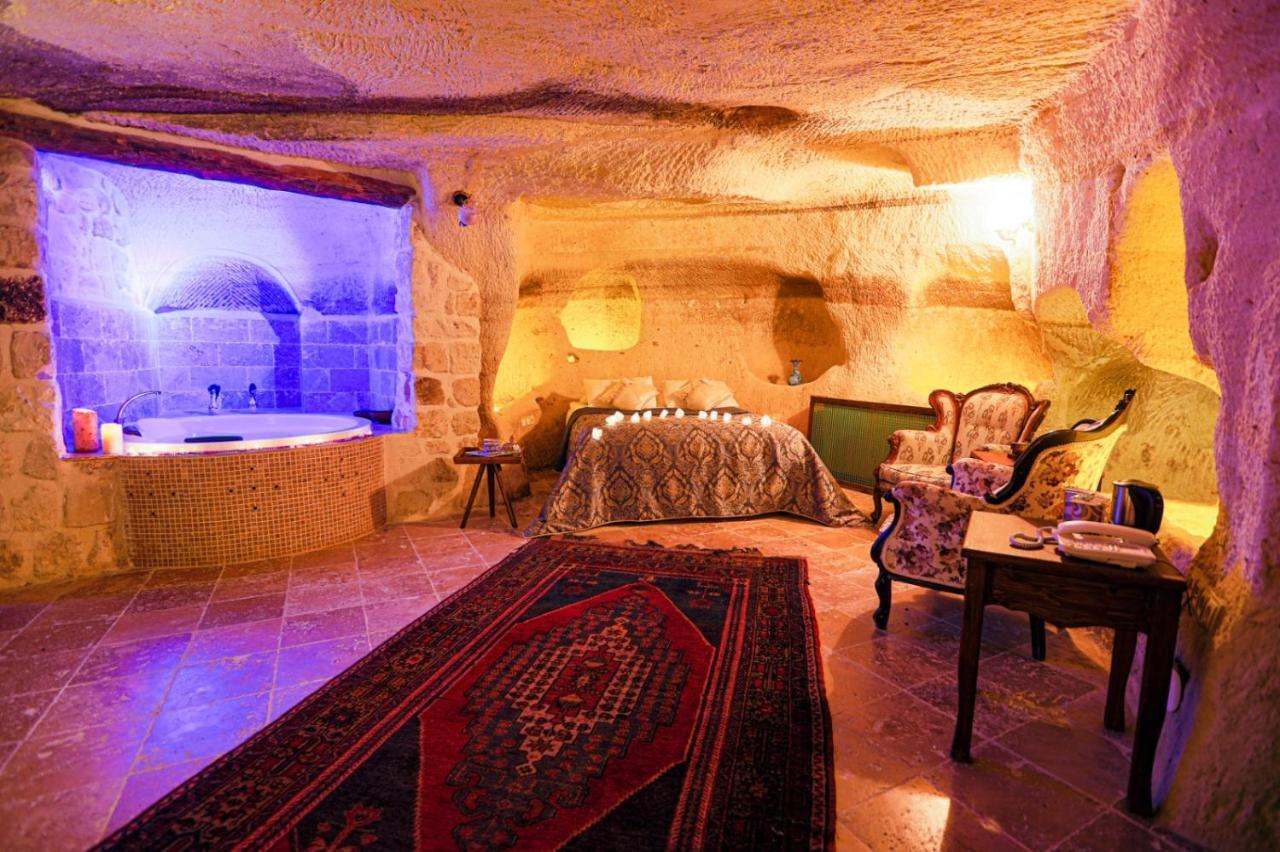 אורגופ Sinasos Palace Cave Hotel מראה חיצוני תמונה