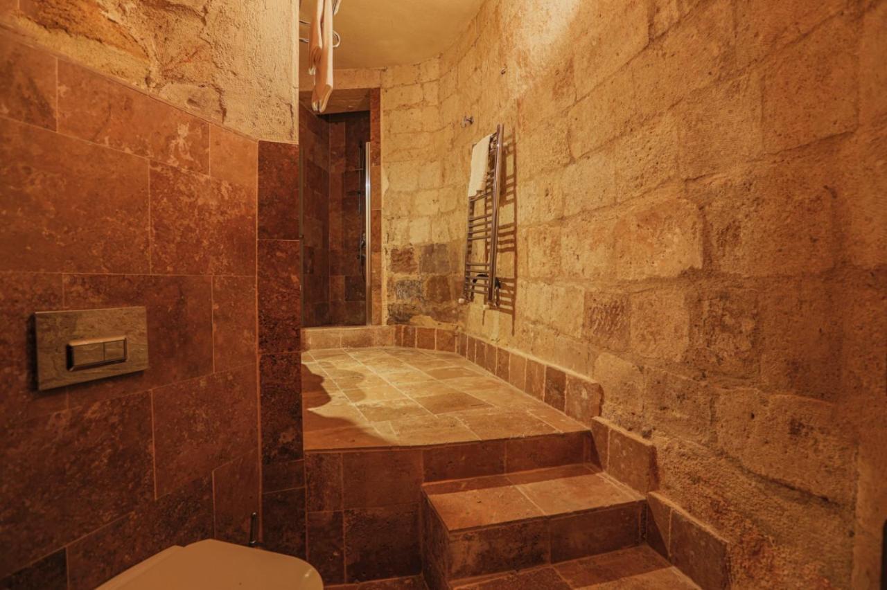 אורגופ Sinasos Palace Cave Hotel מראה חיצוני תמונה