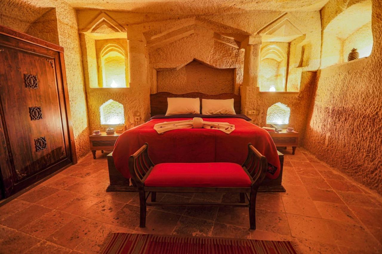 אורגופ Sinasos Palace Cave Hotel מראה חיצוני תמונה