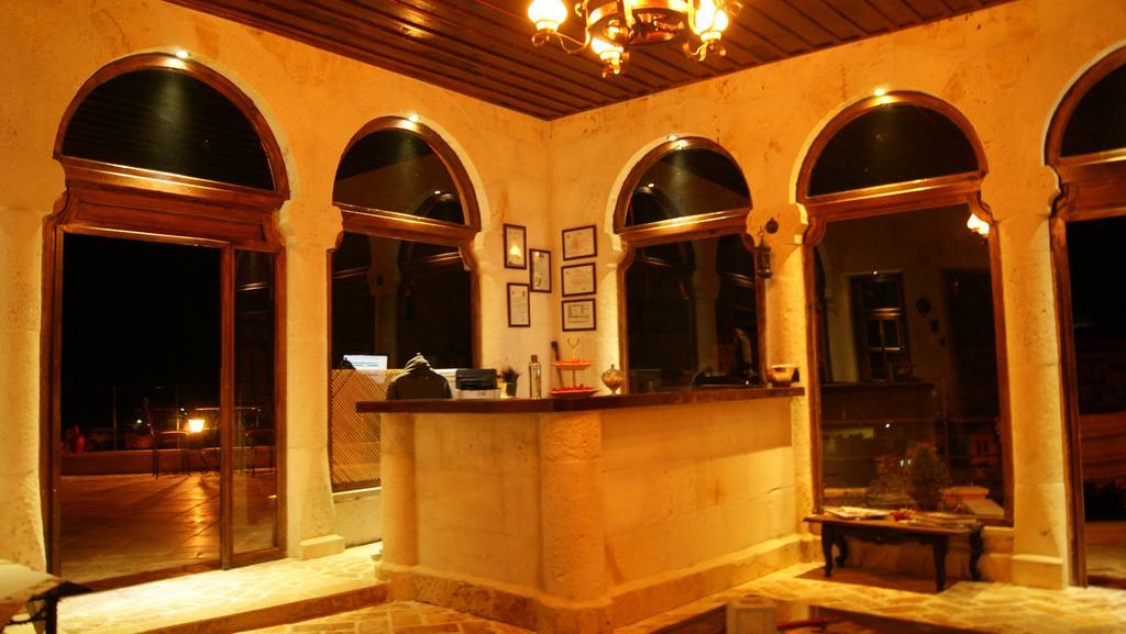 אורגופ Sinasos Palace Cave Hotel מראה חיצוני תמונה