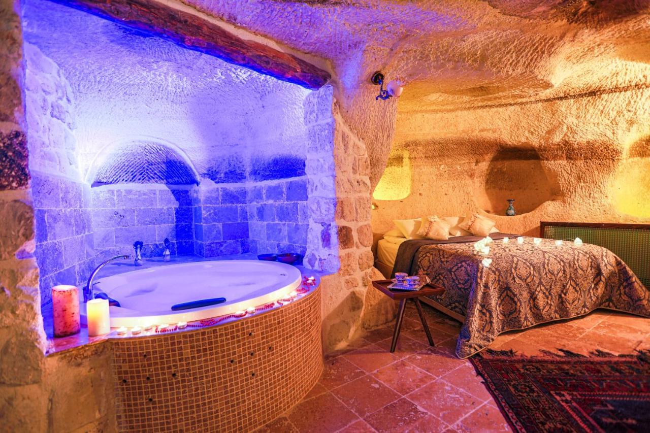 אורגופ Sinasos Palace Cave Hotel מראה חיצוני תמונה