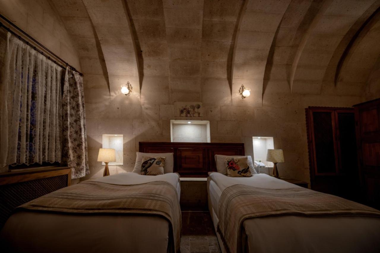 אורגופ Sinasos Palace Cave Hotel מראה חיצוני תמונה